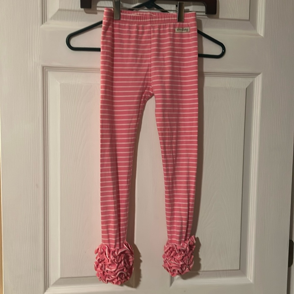 Sew Sassy girls size 8 girls ruffle pants.